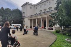 IMG-f9f6a52a526c7753ab830a0911767464-V